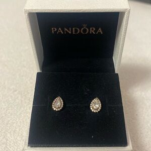 PANDORA Marquee Earrings in GOLD